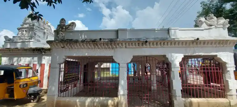 Arulmigu Kompatthamman Temple, Nagavedu - 631002 அருள்மிகு கொம்பாத்தம்மன் திருக்கோயில், நாகவேடு - 631002, Ranipet - Ancient Temple Architecture and History Image 2