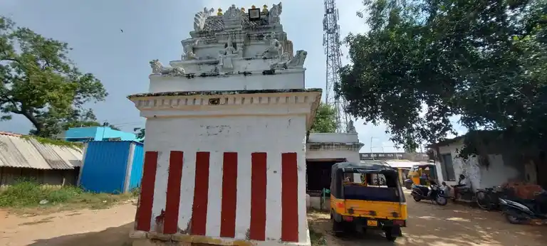 Arulmigu Kompatthamman Temple, Nagavedu - 631002 அருள்மிகு கொம்பாத்தம்மன் திருக்கோயில், நாகவேடு - 631002, Ranipet - Ancient Temple Architecture and History Image 4