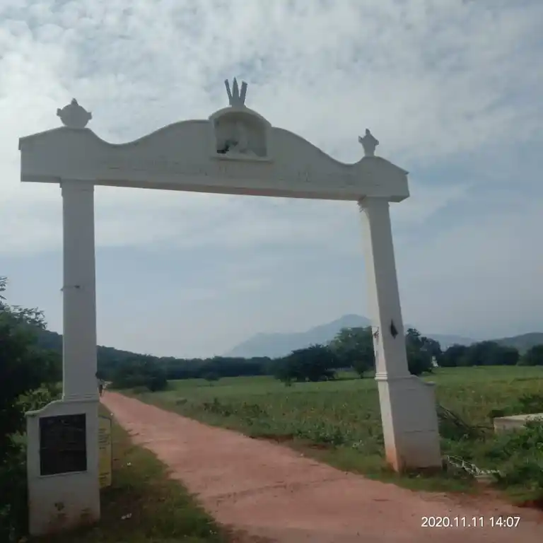 Arulmigu Kondaraya Perumal Temple, Eluvanampatti - 624220 Arulmigu Kondaraya Perumal Temple, Eluvanampatti - 624220, Dindigul - Ancient Temple Architecture and History Image 4