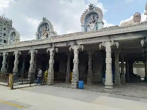 Arulmigu Kondathu Kaliamman Temple, Pariyur, Gobichettipalayam - 638476 அருள்மிகு கொண்டத்துக்காளியம்மன் திருக்கோயில், Pariyur, Gobichettipalayam - 638476, Erode - Ancient Temple Architecture and History Image 3