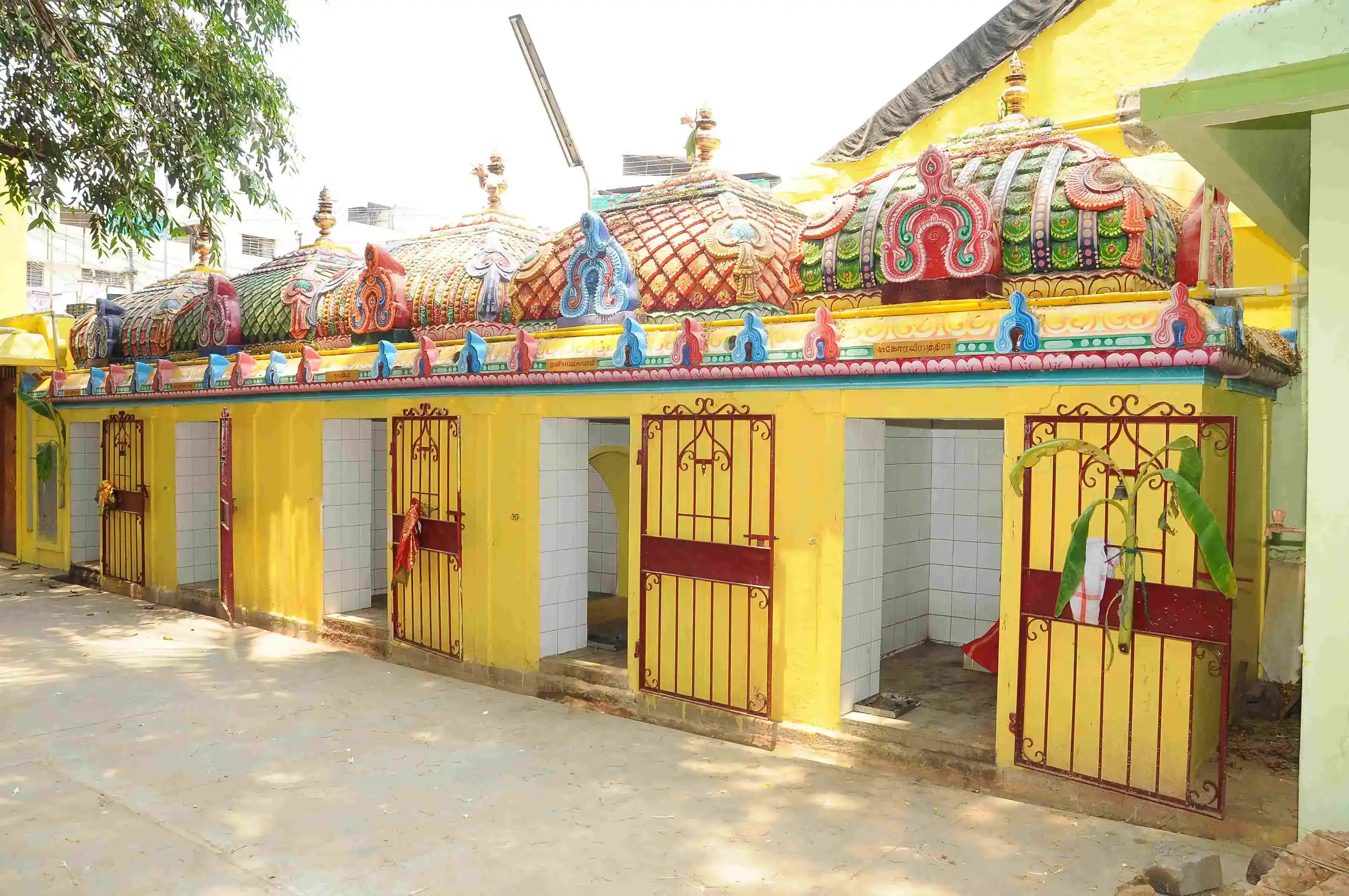 Arulmigu Kongalamman Temple, Manikoondu, Erode - 638001 அருள்மிகு கொங்காலம்மன் திருக்கோயில், Manikoondu, Erode - 638001, Erode - Ancient Temple Architecture and History Image 3