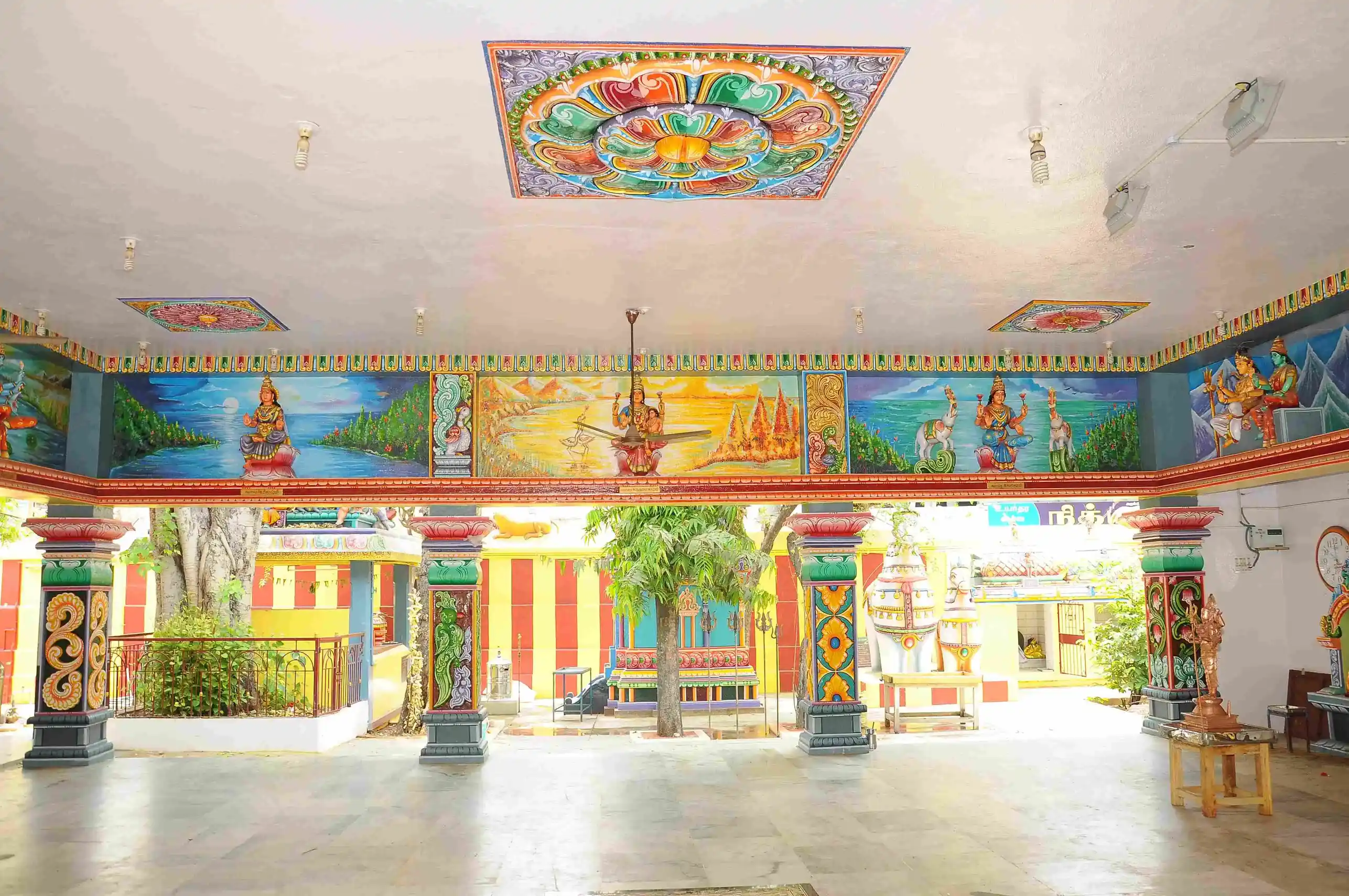 Arulmigu Kongalamman Temple, Manikoondu, Erode - 638001 அருள்மிகு கொங்காலம்மன் திருக்கோயில், Manikoondu, Erode - 638001, Erode - Ancient Temple Architecture and History Image 4