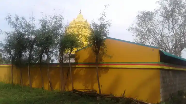 Arulmigu Konisettipatty Senrayaperumal Temple, Avadathur - 636451 அருள்மிகு கோணி செட்டிப்பட்டி சென்றாய பெருமாள் திருக்கோயில், Avadathur - 636451, Salem - Ancient Temple Architecture and History Image 4