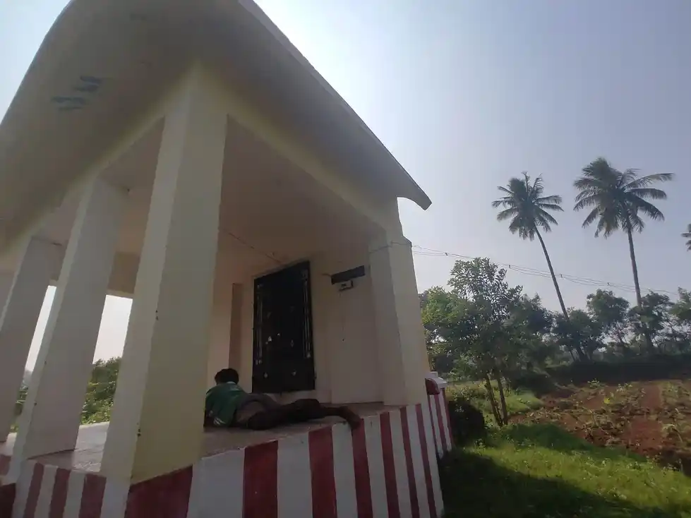 Arulmigu Konit Rengaperumal Temple, Bodiagoundenpatty - 624219 அருள்மிகு கோனிட் ரெங்கப் பெருமாள் திருக்கோயில், Bodiagoundenpatty - 624219, Dindigul - Ancient Temple Architecture and History Image 4