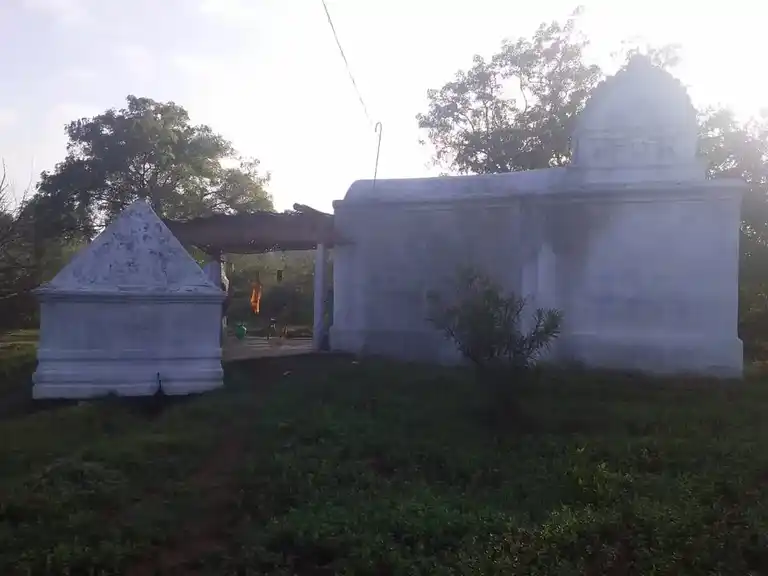 Arulmigu Konthadukaliamman Temple, Okilipalayam - 641032 அருள்மிகு கொண்டத்துக்காளியம்மன் திருக்கோயில், ஒக்கிலிபாளையம் - 641032, Coimbatore - Ancient Temple Architecture and History Image 3