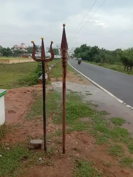 Arulmigu Koombai Ayyanaar Temple, A.Vellodu - 624307 அருள்மிகு கோம்பை அய்யனார் கோயில், A.Vellodu, A.Vellodu - 624307, Dindigul - Ancient Temple Architecture and History Image 3