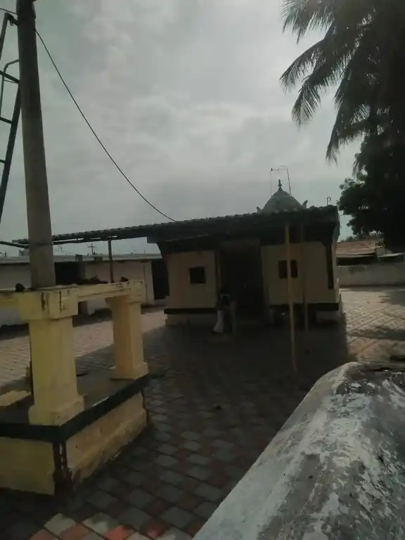 Arulmigu Koormachenraya Perumal Temple, Vadavedampatty - 641671 அருள்மிகு கூர்மசென்றாயப்பெருமாள் திருக்கோயில், வாரப்பட்டி - 641671, Coimbatore - Ancient Temple Architecture and History Image 4