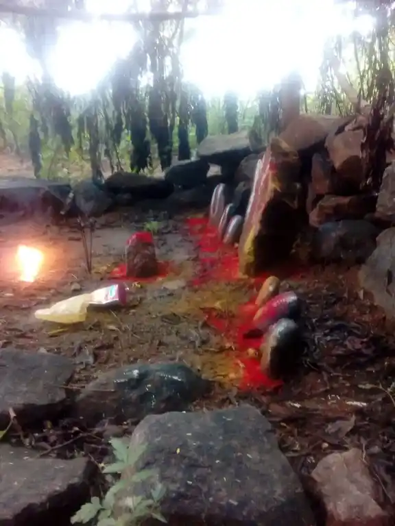 Arulmigu Koothandavar Chendraya Perumal Temple, Karukalipadi - 606703 அருள்மிகு கூத்தாண்டவர் சென்றாயபெருமாள் திருக்கோயில், Karukalipadi - 606703, Tiruvannamalai - Ancient Temple Architecture and History Image 4