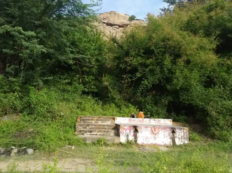 Arulmigu Koothandavar Temple, Anaiyeri - 605201 Temple