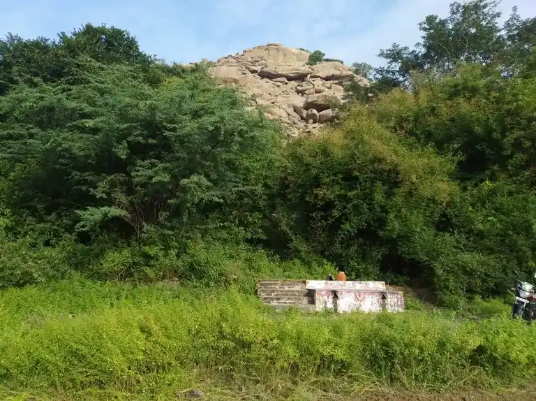 Arulmigu Koothandavar Temple, Anaiyeri - 605201 அருள்மிகு கூத்தாண்டவர் திருக்கோயில், Anaiyeri - 605201, Viluppuram - Ancient Temple Architecture and History Image 4