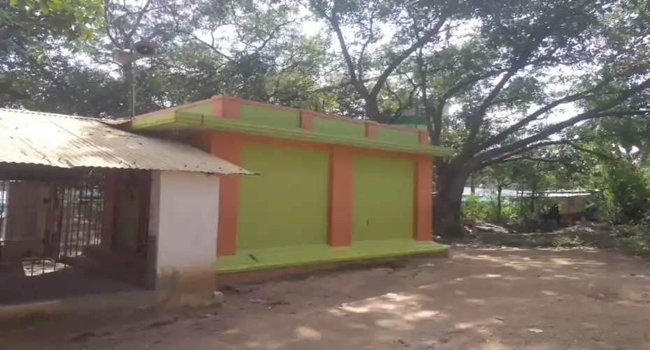 Arulmigu Koothandavar Temple, Rajakkal - 635805 அருள்மிகு கூத்தாண்டவர் திருக்கோயில், ராஜக்கல் - 635805, Vellore - Ancient Temple Architecture and History Image 4