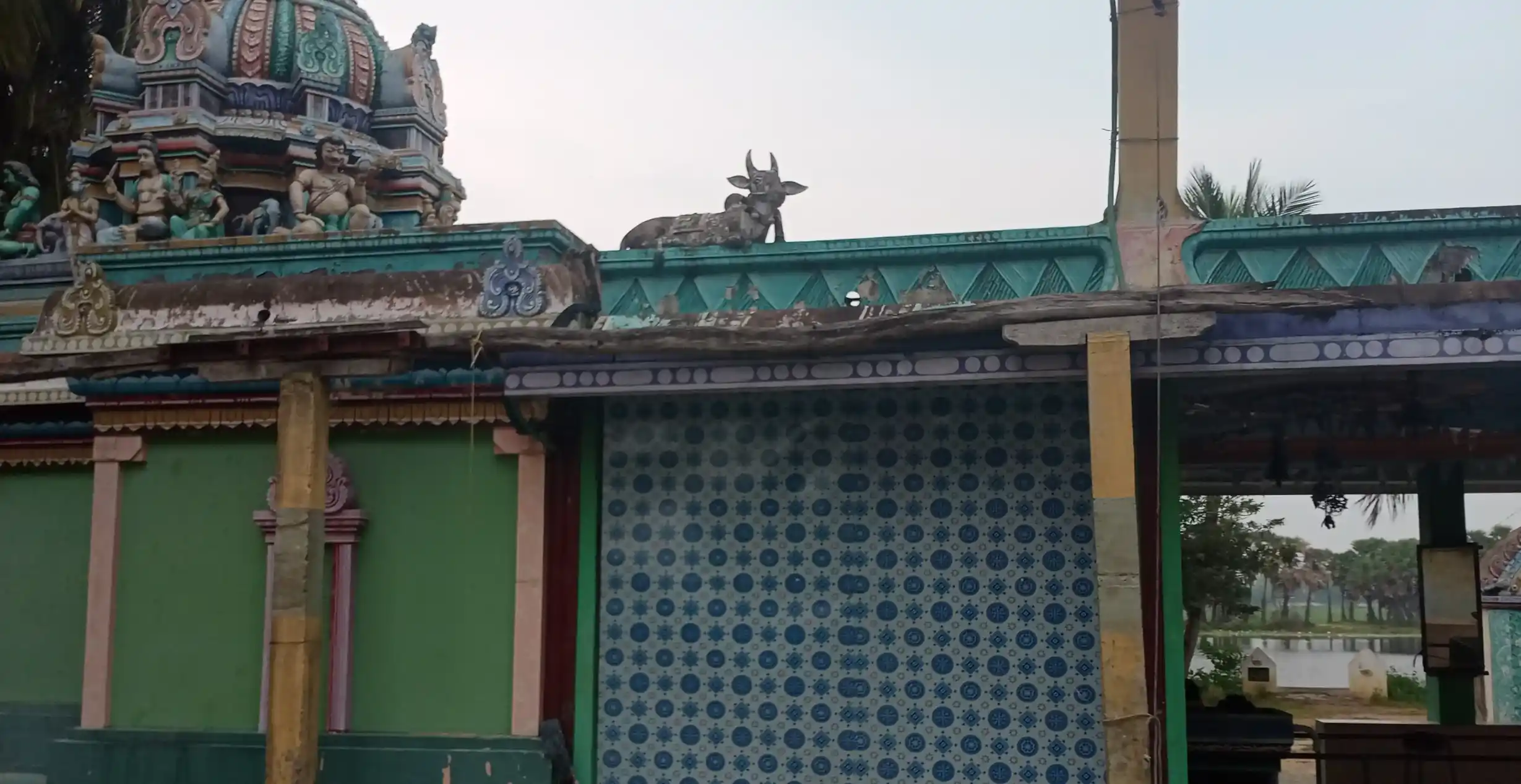 Arulmigu Koothaperumal Ayyanar Temple, Peraiyur - 614018 அருள்மிகு கூத்தபெருமாள் திருக்கோயில், Peraiyur, Peraiyur - 614018, Thiruvarur - Ancient Temple Architecture and History Image 7