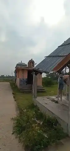 Arulmigu Koothaperumal Iyyanar Temple, Sigar - 610106 அருள்மிகு கூத்தப்பெருமாள் அய்யனார் திருக்கோயில், Sigar - 610106, Nagapattinam - Ancient Temple Architecture and History Image 3