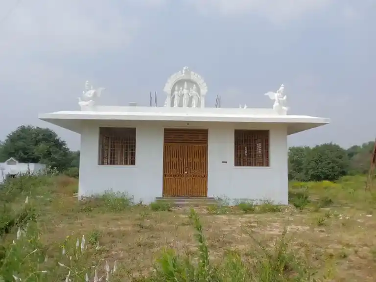 Arulmigu Koothaperumal Temple, Varatnapalli, Kammampalle - 635120 அருள்மிகு கூத்தப்பெருமாள் திருக்கோயில், Varatnapalli, Kammampalle - 635120, Krishnagiri - Ancient Temple Architecture and History Image 3