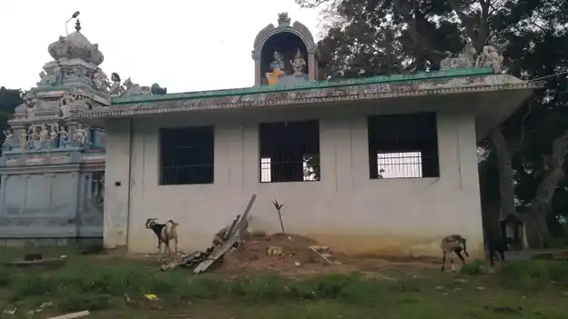 Arulmigu Koothayyanar Temple, Sripuranthan, Ariyalur - 621701 Arulmigu Koothayyanar Temple,  - 621701, Ariyalur - Ancient Temple Architecture and History Image 3