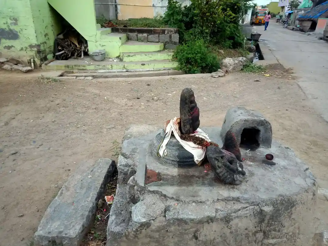 Arulmigu Kooththaandavar Temple, Anakarai Kottaalam - 606207 அருள்மிகு கூத்தாண்டவர் திருக்கோயில், Anakarai Kottaalam - 606207, Kallakurichi - Ancient Temple Architecture and History Image 3