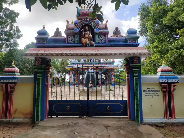 Arulmigu Kootthaperumal Ayyanar Temple, Azhiyanilai - 614616 அருள்மிகு கூத்தபெருமாள் அய்யனார் திருக்கோயில், Azhiyanilai - 614616, Pudukkottai - Ancient Temple Architecture and History Image 3