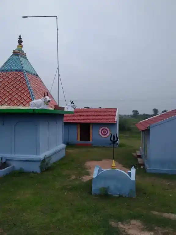 Arulmigu Kootthaperumal Ayyanar Temple, Eganivayal - 614630 அருள்மிகு கூத்தப்பெருமாள் அய்யனார் திருக்கோயில், Eganivayal - 614630, Pudukkottai - Ancient Temple Architecture and History Image 3