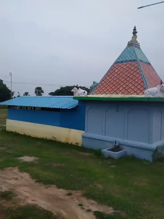 Arulmigu Kootthaperumal Ayyanar Temple, Eganivayal - 614630 அருள்மிகு கூத்தப்பெருமாள் அய்யனார் திருக்கோயில், Eganivayal - 614630, Pudukkottai - Ancient Temple Architecture and History Image 4