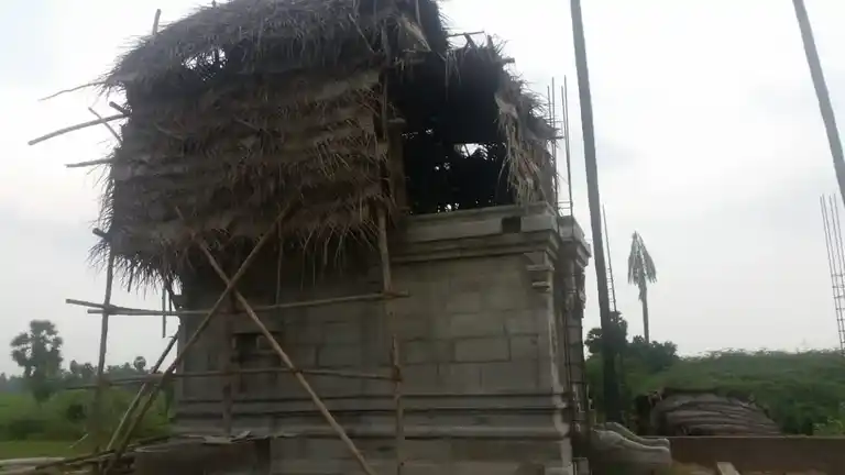 Arulmigu Kootthaperumal Ayyanar Temple, Keelakkodivayal - 614616 அருள்மிகு கூத்தப்பெருமாள் அய்யனார் திருக்கோயில், Keelakkodivayal - 614616, Pudukkottai - Ancient Temple Architecture and History Image 2