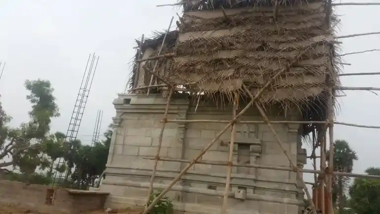 Arulmigu Kootthaperumal Ayyanar Temple, Keelakkodivayal - 614616 அருள்மிகு கூத்தப்பெருமாள் அய்யனார் திருக்கோயில், Keelakkodivayal - 614616, Pudukkottai - Ancient Temple Architecture and History Image 4