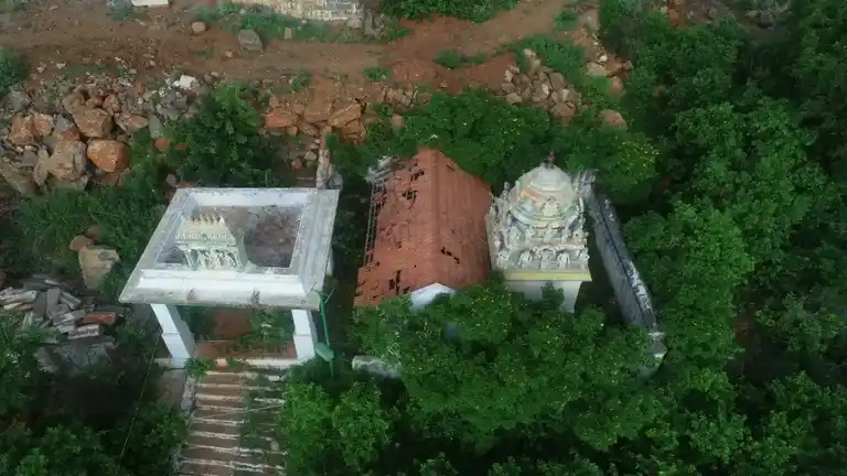 Arulmigu Koovaimalai Palaniyandavar Temple, Pailnadu, Bellukkurchi - 637402 அருள்மிகு கூவைமலை பழனியாண்டவர் திருக்கோயில், பைழ்நாடு, பெல்லுக்குறிச்சி - 637402, Namakkal - Ancient Temple Architecture and History Image 3