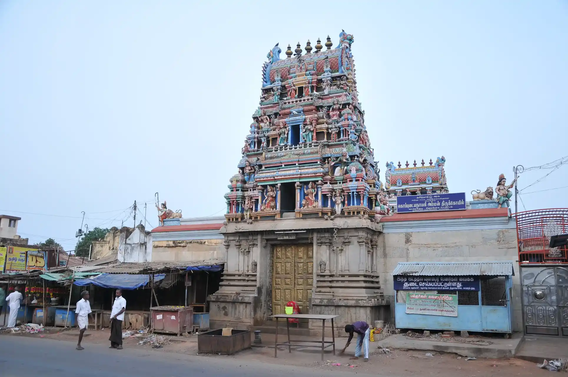 Arulmigu Koppudayanayaki Amman Temple, Karaikudi - 630001 அருள்மிகு கொப்புடையநாயகியம்மன் திருக்கோயில், Karaikudi - 630001, Sivagangai - Ancient Temple Architecture and History Image 3