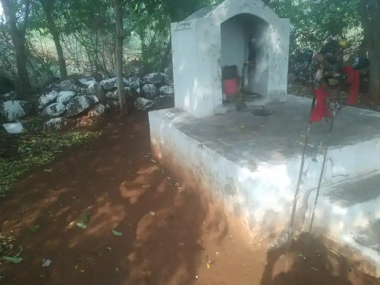 Arulmigu Korakuthi Karuppannaswamy Temple, Korakuthi - 639108 அருள்மிகு கோரகுத்தி கருப்பண்ணசாமி திருக்கோயில், Korakuthi - 639108, Karur - Ancient Temple Architecture and History Image 3