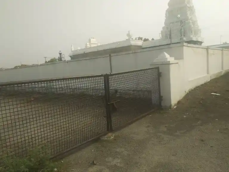 Arulmigu Korakuthi Perumal Temple, Korakuthi - 639108 அருள்மிகு கோரகுத்தி பெருமாள் திருக்கோயில், Korakuthi - 639108, Karur - Ancient Temple Architecture and History Image 2