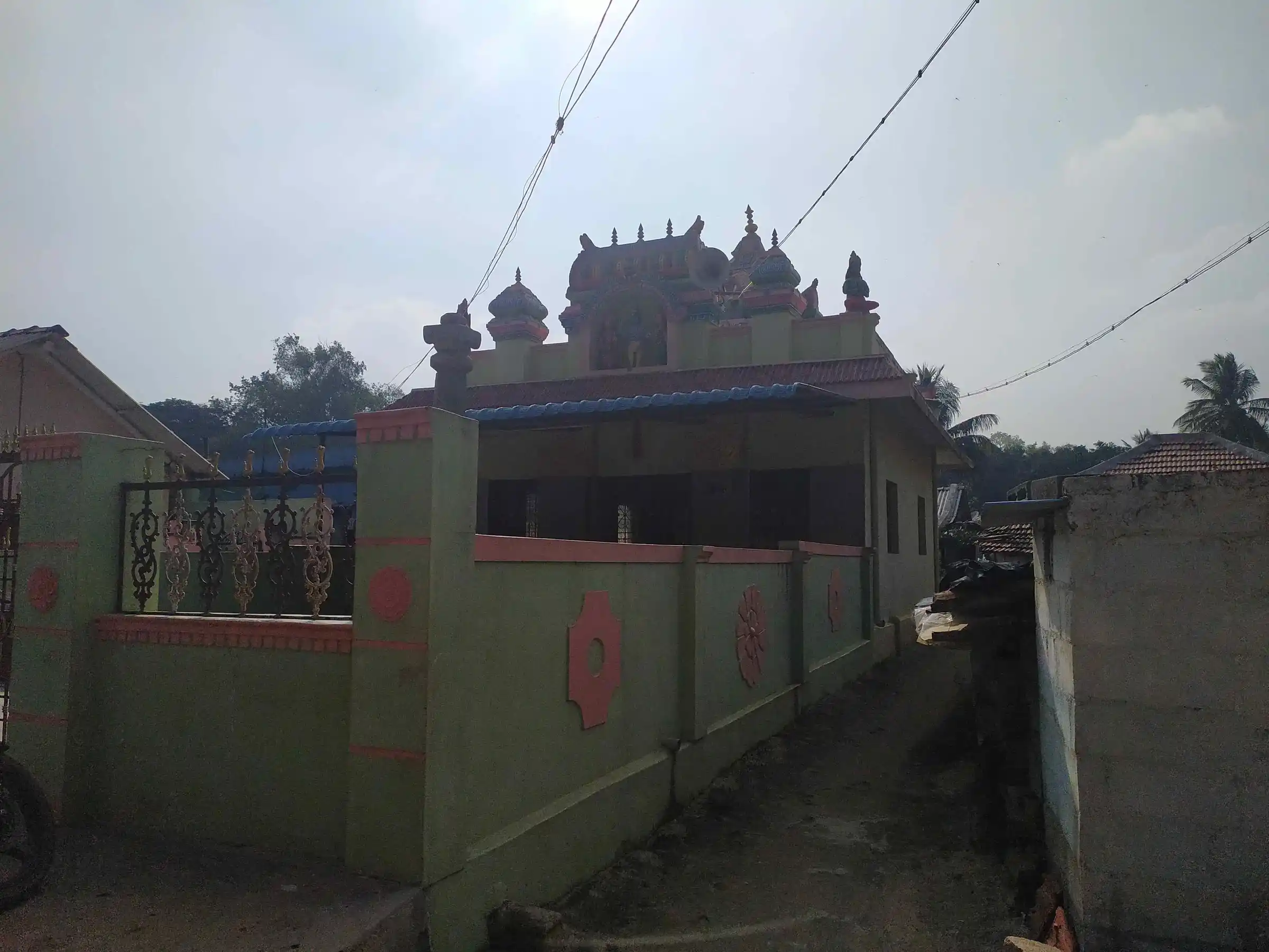 Arulmigu Koranoor Anjaneyar Temple, Kempatti - 635114 அருள்மிகு கொரனூர் ஆஞ்சநேயர் திருக்கோயில், Kempatti - 635114, Krishnagiri - Ancient Temple Architecture and History Image 4
