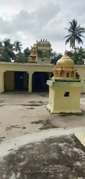 Arulmigu Kothanda Ramaswami Temple, Sathamppakkam - 632513 அருள்மிகு கோதண்டராமர் திருக்கோயில், சாத்தம்பாக்கம் - 632513, Ranipet - Ancient Temple Architecture and History Image 4