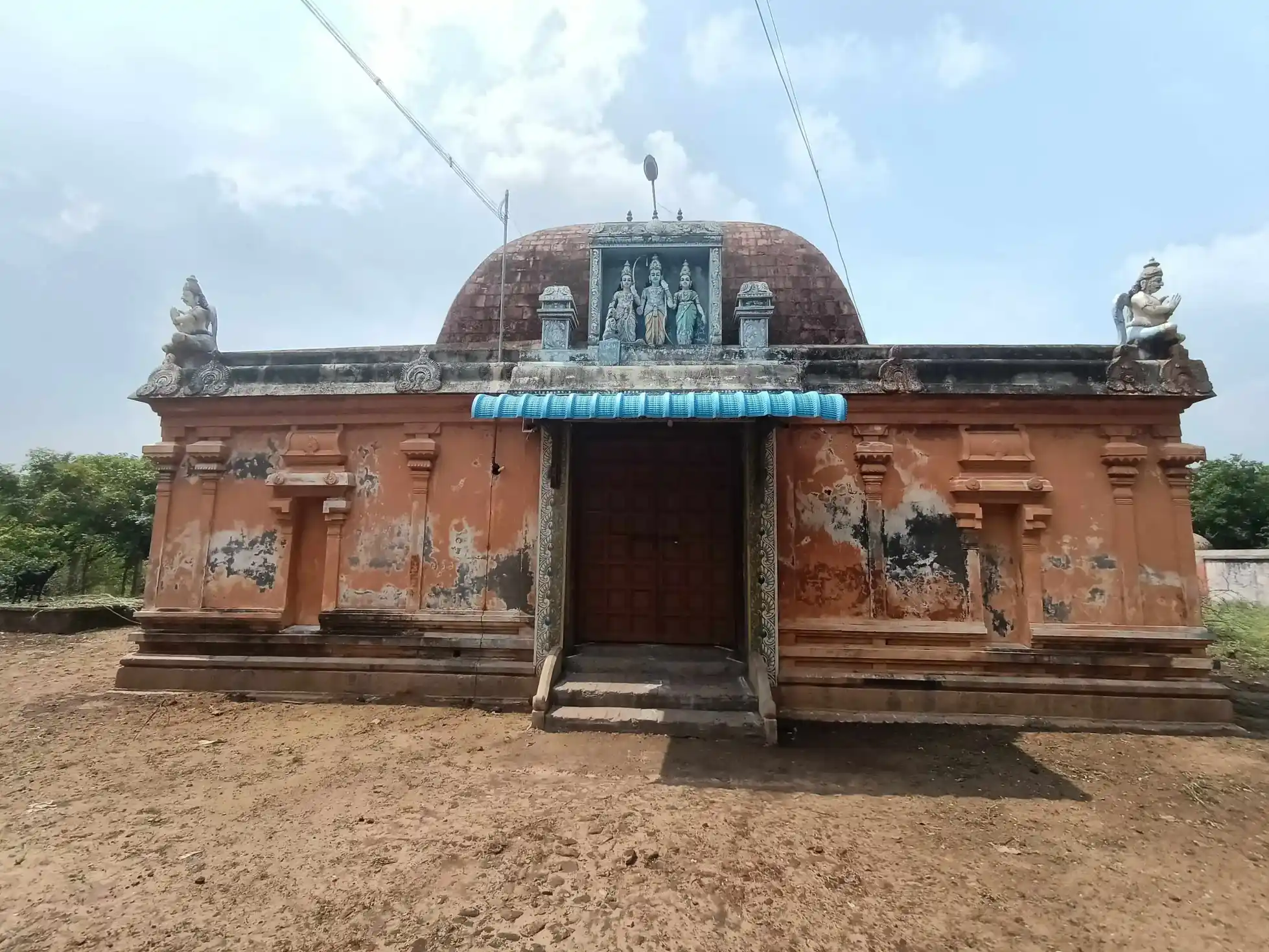 Arulmigu Kothandaramar Temple, Aarapallam - 609101 அருள்மிகு கோதண்டராமர் திருக்கோயில், Sirkali - 609101, Mayiladuthurai - Ancient Temple Architecture and History Image 3