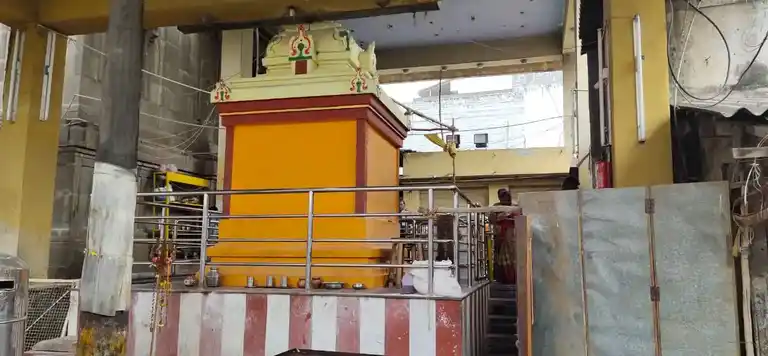 Arulmigu Kottai Mariamman Temple, Town Bus Stand, Salem - 636001 அருள்மிகு கோட்டை மாரியம்மன் திருக்கோயில், Town Bus Stand, Salem - 636001, Salem - Ancient Temple Architecture and History Image 2