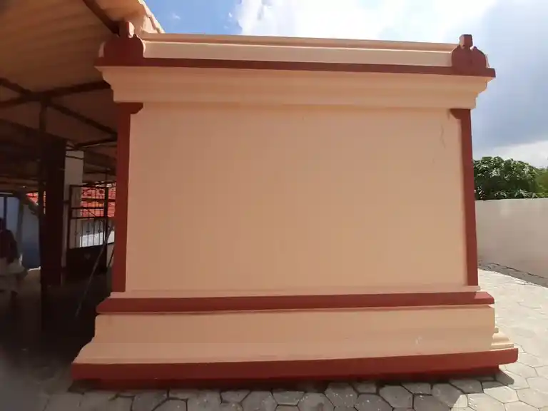 Arulmigu Kottai Vasal Angenayar Temple, Dharapuram - 638656 அருள்மிகு கோட்டைவாசல் ஆஞ்சநேய சுவாமி திருக்கோயில், Dharapuram - 638656, Tiruppur - Ancient Temple Architecture and History Image 2