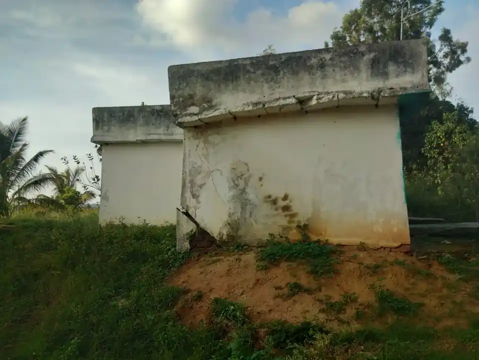 Arulmigu Kottaian Basuveswarar Temple, Kothanur, Thally - 635118 அருள்மிகு கோட்டையன் அக்ரஹாரம் பசுவேஸ்வரர் திருக்கோயில், Kothanur, Thally - 635118, Krishnagiri - Ancient Temple Architecture and History Image 3