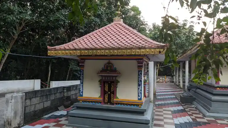 Arulmigu Kottaikonam Sastha Temple, Kakacheal, Pechiparai - 629161 அருள்மிகு கோட்டை கோணம் சாஸ்தா திருக்கோயில், Kakacheal, Pechiparai - 629161, Kanyakumari - Ancient Temple Architecture and History Image 4