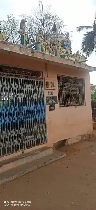 Arulmigu Kottaikuzha Theppakula Mariyamman Temple, Ilangakurichi - 621305 Arulmigu Kottaikuzha Theppakula mariyamman Temple, Ilangakurichi - 621305, Thiruchirappalli - Ancient Temple Architecture and History Image 3