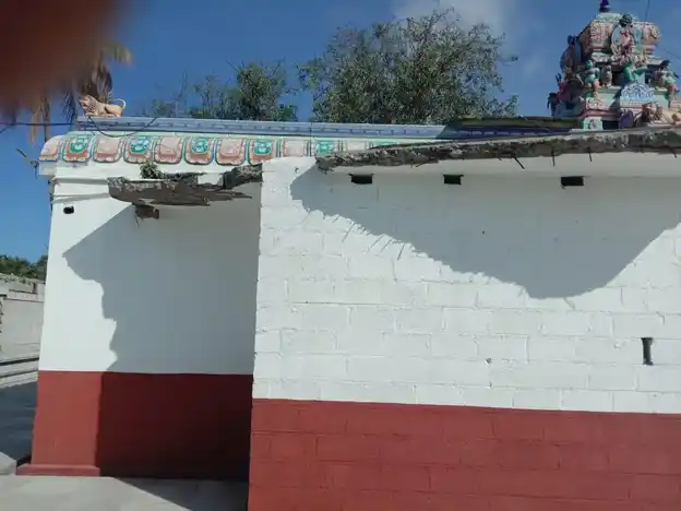 Arulmigu Kottaimaariyamman Temple, Ramnagar - 635109 Arulmigu Kottaimaariyamman Temple, Ramnagar - 635109, Krishnagiri - Ancient Temple Architecture and History Image 4