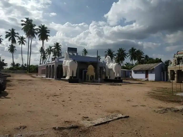 Arulmigu Kottaimariamman Temple, Nanjai Kolanalli, Kodumudi - 638154 அருள்மிகு கோட்டைமாரியம்மன் திருக்கோயில், Nanjai Kolanalli, Kodumudi - 638154, Erode - Ancient Temple Architecture and History Image 2