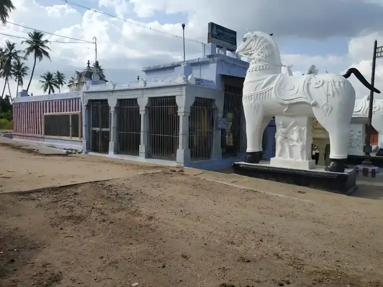 Arulmigu Kottaimariamman Temple, Nanjai Kolanalli, Kodumudi - 638154 அருள்மிகு கோட்டைமாரியம்மன் திருக்கோயில், Nanjai Kolanalli, Kodumudi - 638154, Erode - Ancient Temple Architecture and History Image 8