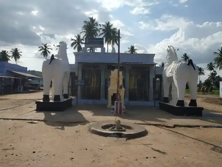 Arulmigu Kottaimariamman Temple, Nanjai Kolanalli, Kodumudi - 638154 அருள்மிகு கோட்டைமாரியம்மன் திருக்கோயில், Nanjai Kolanalli, Kodumudi - 638154, Erode - Ancient Temple Architecture and History Image 9