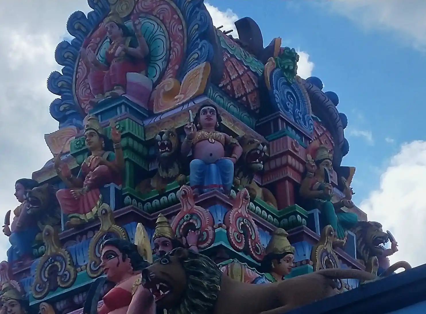 Arulmigu Kottaimariamman Temple, Venkamedu, Venkamedu - 638052 அருள்மிகு கோட்டைமாரியம்மன் திருக்கோயில், வெங்கமேடு, Venkamedu - 638052, Erode - Ancient Temple Architecture and History Image 2