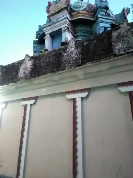 Arulmigu Kottaivayil Navaneetha Krishnan Temple, Thirukkatupalli - 613104 அருள்மிகு கோட்டையில் நவனீத கிருஸ்னன் திருக்கோவில், Thirukkatupalli - 613104, Thanjavur - Ancient Temple Architecture and History Image 2