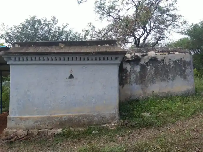 Arulmigu Kottarayasamy Temple, Thottakanam - 635121 Arulmigu Kottarayasamy Temple, Thottakanam - 635121, Krishnagiri - Ancient Temple Architecture and History Image 2
