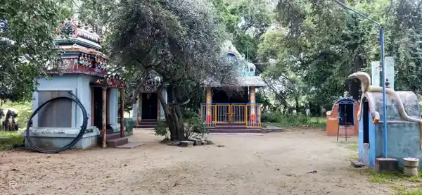 Arulmigu Kovartthamudaiya Ayyanar Temple, Lempalakkudi - 622412 அருள்மிகு கோவர்த்தமுடைய அய்யனார் திருக்கோயில், Lempalakkudi - 622412, Pudukkottai - Ancient Temple Architecture and History Image 7