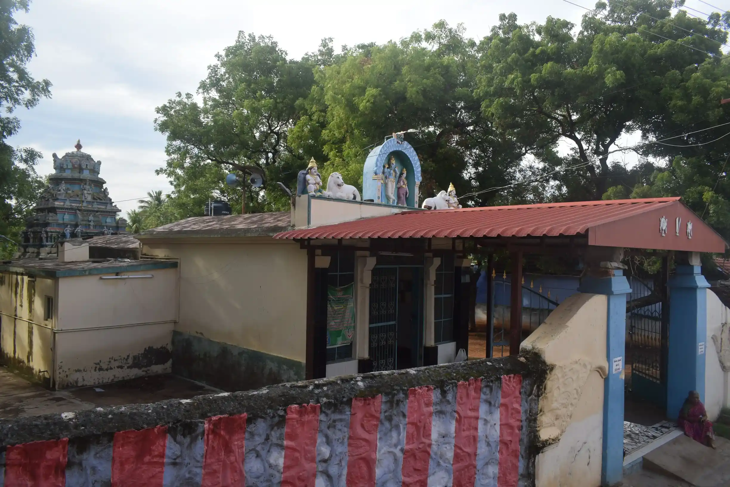 Arulmigu Krishanasamy Temple, Keelapavoor - 627816 அருள்மிகுகிருஷ்ணசுவாமி வகையறா திருக்கோயி கீழப்பாவூர், தெகாசி சுவாமி, கீழப்பாவூர் - 627816, Tenkasi - Ancient Temple Architecture and History Image 7