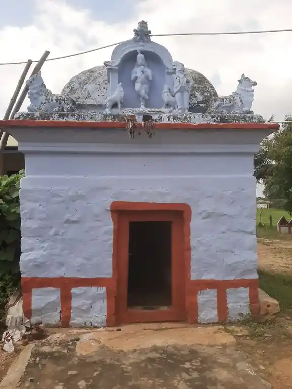 Arulmigu Krishnan Temple, Maniyakaranpatti - 624702