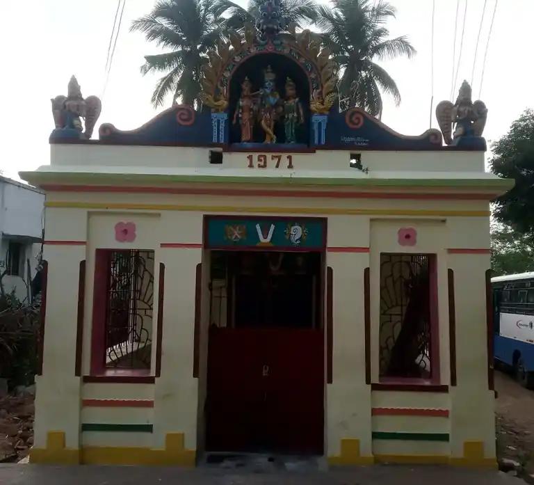 Arulmigu Krishnan Temple, Out Side The Village, Perambakkam - 631402 Temple