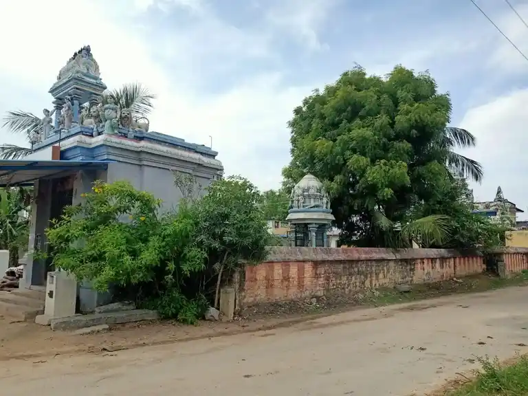 Arulmigu Krishnar Temple, Paranur - 605755 அருள்மிகு கிருஷ்ணர் திருக்கோயில், Paranur - 605755, Viluppuram - Ancient Temple Architecture and History Image 2
