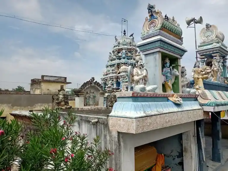 Arulmigu Krishnar Temple, Paranur - 605755 அருள்மிகு கிருஷ்ணர் திருக்கோயில், Paranur - 605755, Viluppuram - Ancient Temple Architecture and History Image 3